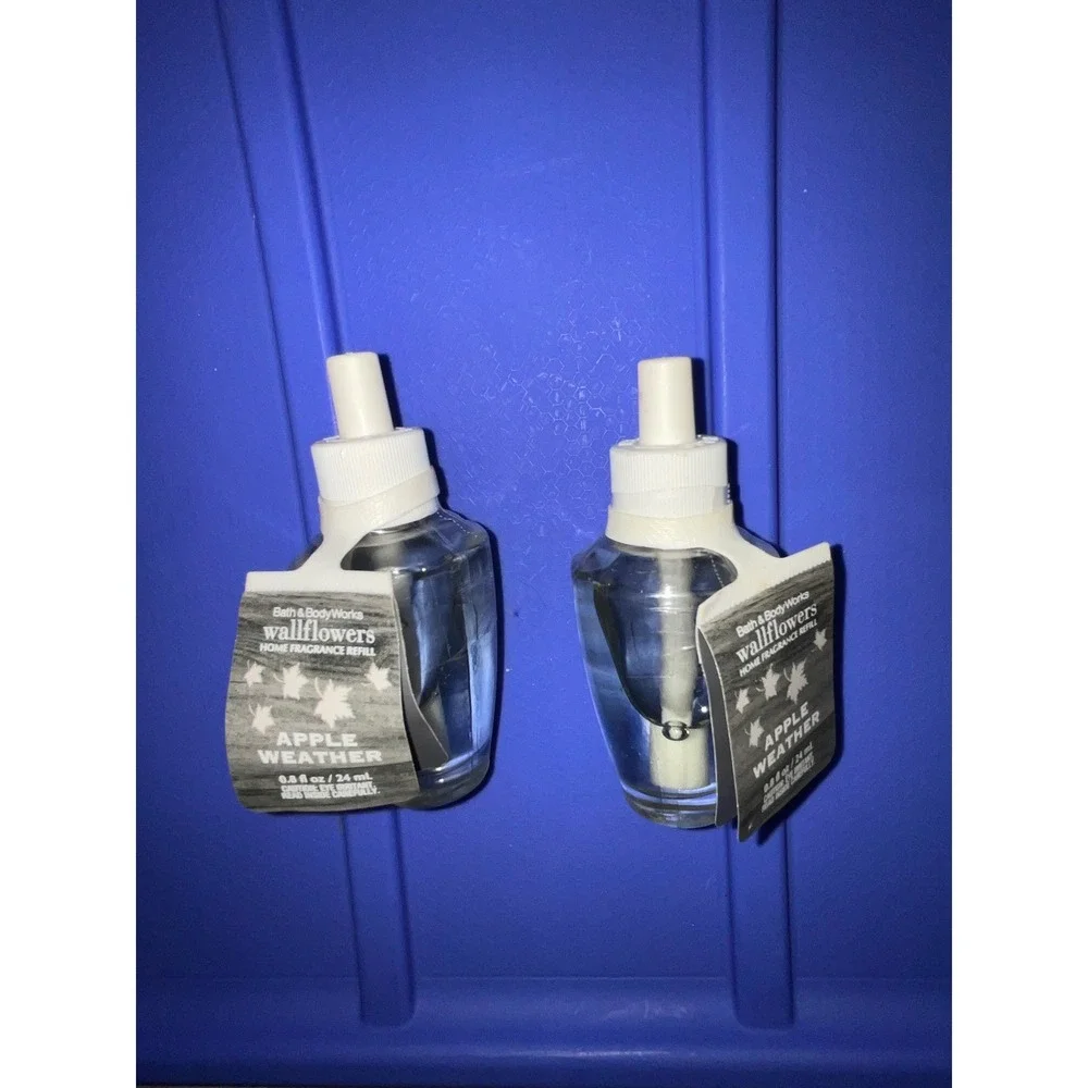 Bath and Body Works Wallflowers Home Refills Apple Weather Set of 2 Bulbs
